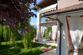 Asso Bed & Breakfast Manerba Del Garda